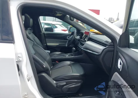 2024 Jeep Compass Latitude 4X4 z USA, uszkodzony, nr VIN 3C4NJDBN4RT103506